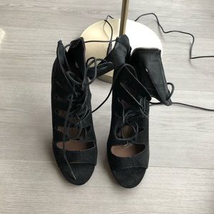 Chinese Laundry heels. Perfect for going out.